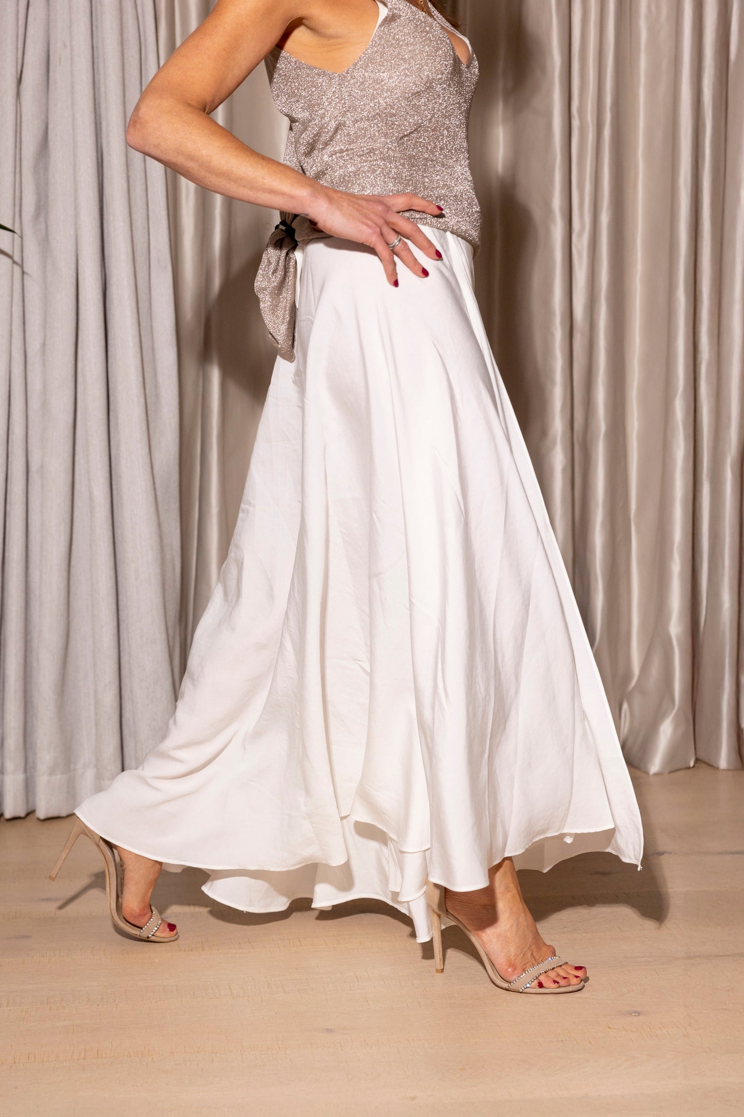 Aura White